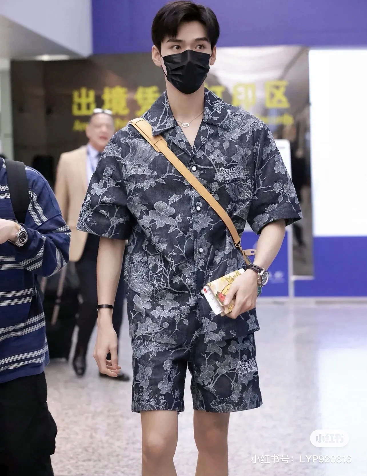 Louis Vuitton/Louis Vuitton floral denim suit jacket